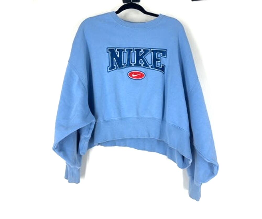 Nike Graphic Cropped Boxy Crewneck Sweatshirt